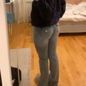 Bootcut jeans - Jättefina bootcut jeans från madlady , aldrig använt köpte dom för 700