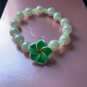 💚📿📿 - 💙gjord på stretchigt band så passar dom flesta 💚