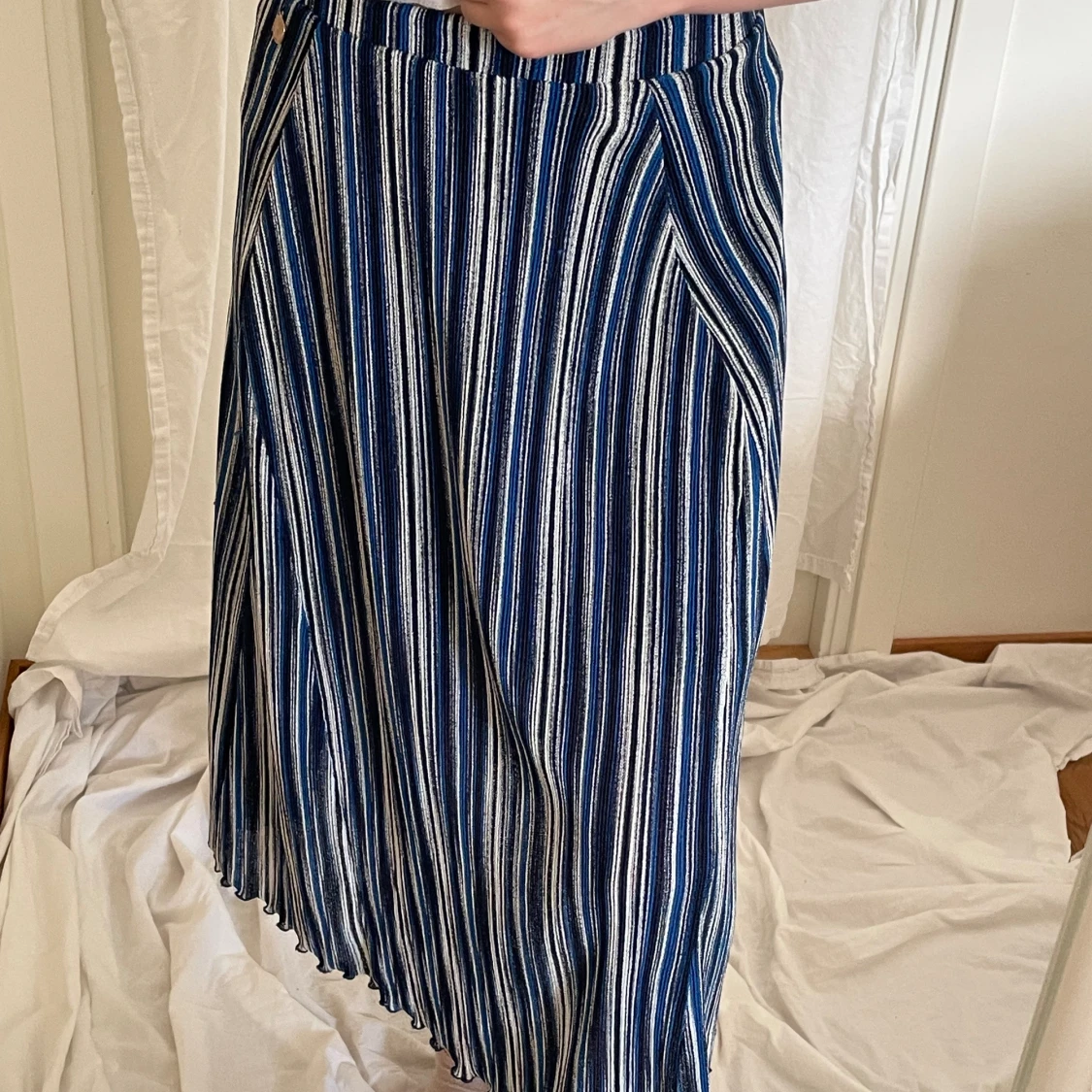 Randig blå kjol - 90