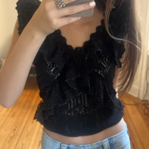 Blus från zara  - Svart plus/topp som inte säljs mer!❤️