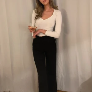 Kostymbyxor  - Populära Svarta långa kostym byxor ifrån madlady!  