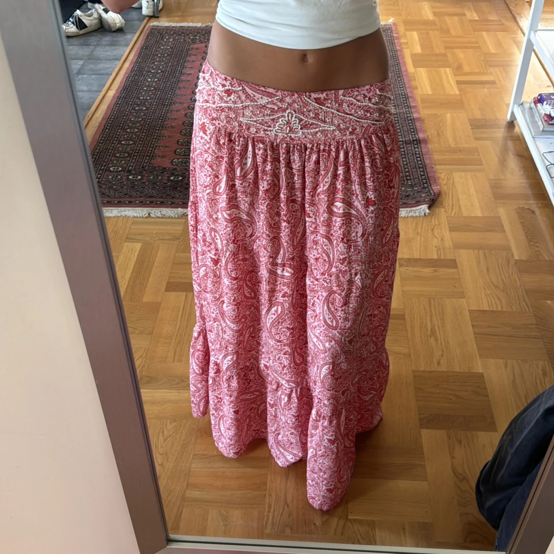 Lång kjol från Zara  - 90