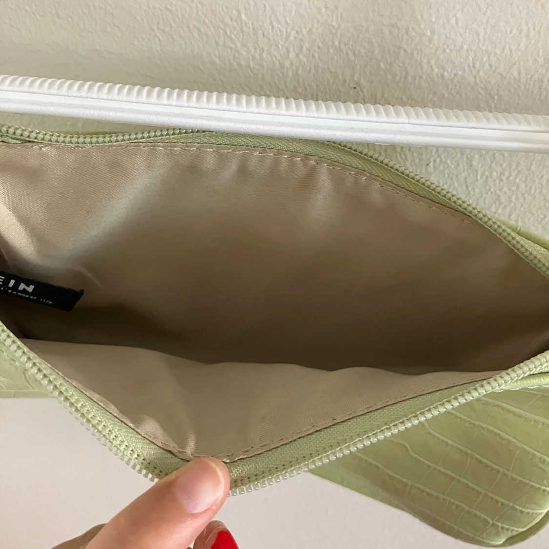 Grön liten väska  - 91