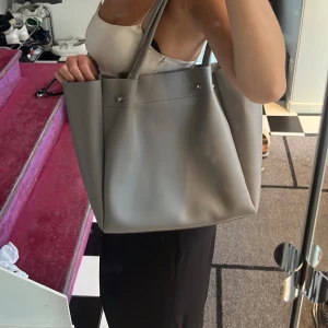 Handväska  - Handväska ifrån zara💕