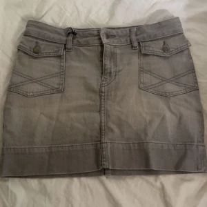 Jeanskjol - Skitsnygg jeanskjol helt oanvänd! Passar storlek 36❤️🙌🏻