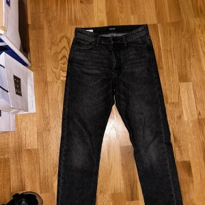 Najsa jack and jones jeans  - Feeta jeans skickt 9/10 nästan aldrig använt 