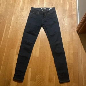 Levis jeans  - Skinny jeans från levis, använt en gång 