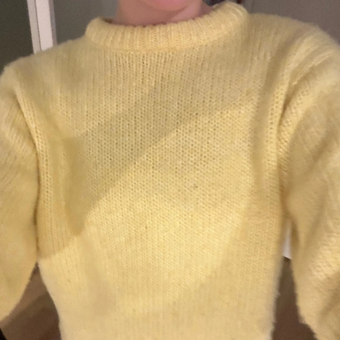 Stickad gul tröja - 37