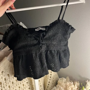 Festtopp  - Så fin topp i storlek s, endast använd 1 gång!💗