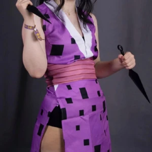 Hinatsuru cosplay - Jag har sytt in den så den är som en M/asian L i storleken. Har använts en gång.  Katt finns i hemmet🐈‍⬛