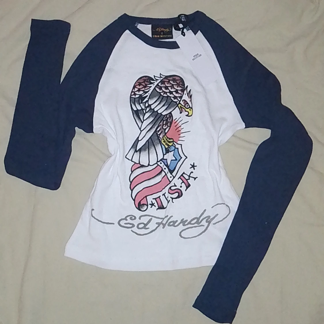Härlig långärmad Ed Hardy topp - 90