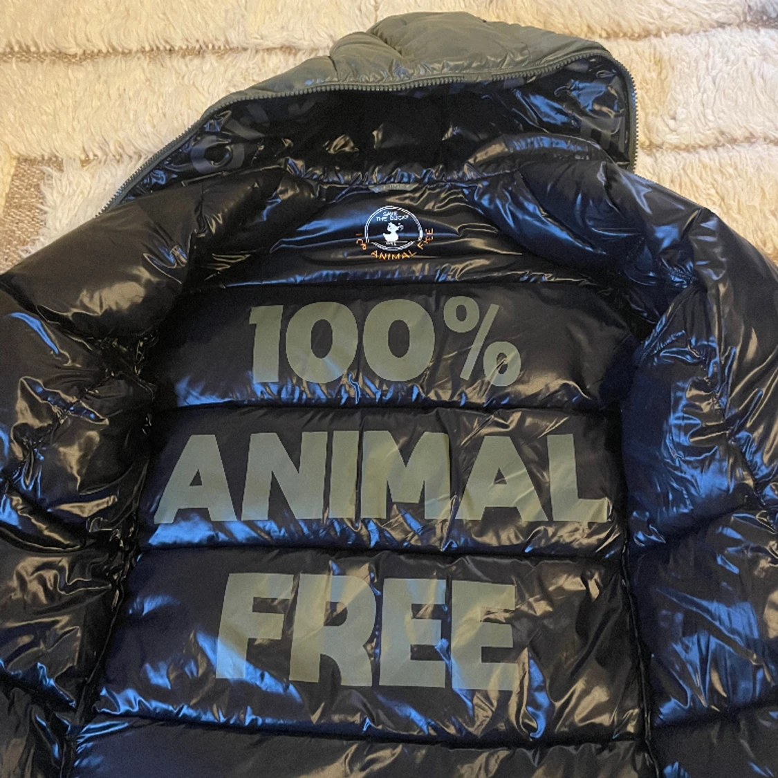 Save the duck jacka - 90