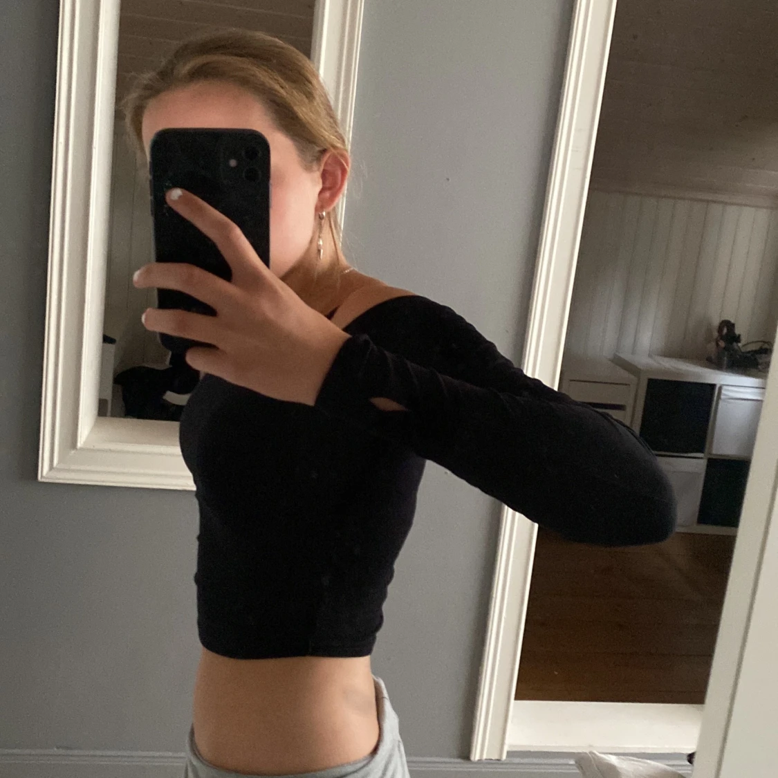 Svart off shoulder crop top - 90