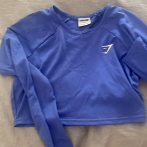 Tränings tröja  - Croppad tröja från gymshark