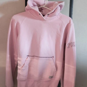 Peak performance hoodie - Hel och fint skick