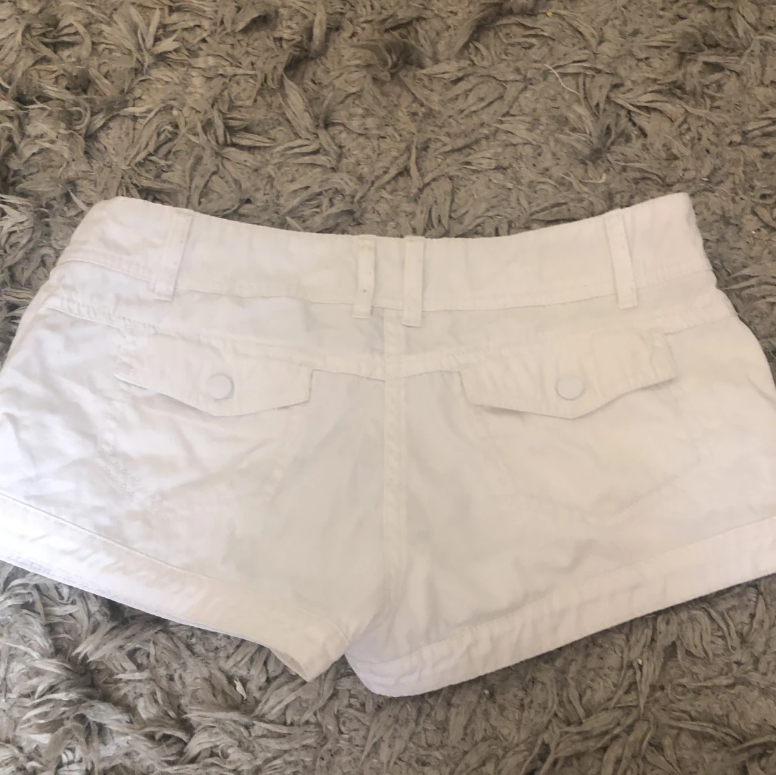 Lågmidjade shorts  - 90