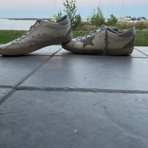 Golden goose - Golden goose till salu storlek: 44 Skick 6/10  Pris kan diskuteras 