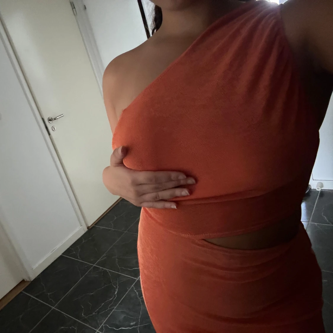 Orange klänning - 92