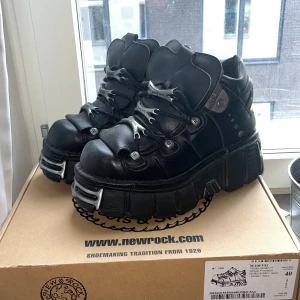 New rock skor - Veganska och använda fåtal gånger, så gott som nya! Nypris ca. 3000kr aka ett KLIPP för detta pris!