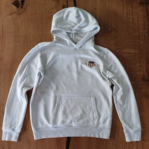 Vit Gant hoodie - En vit Gant hoodie.