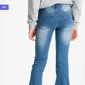 Jag säljer mina Jeans från D-xel då de var för små för mig. Dem är helt nya och oanvända (endast testade) De har även prislapp kvar  (Kontakta för att köpa) 