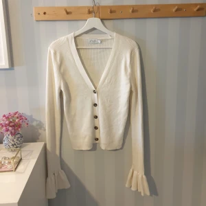 Cardigan  - Från Na-kd. 