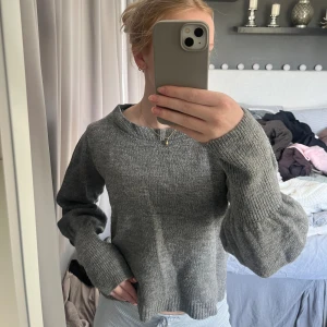 Stickad tröja nakd  - Grå stickad tröja från nakd i storlek S