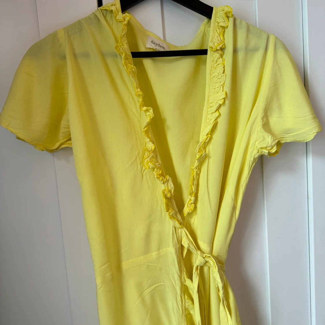 Yellow wrap dress - 91