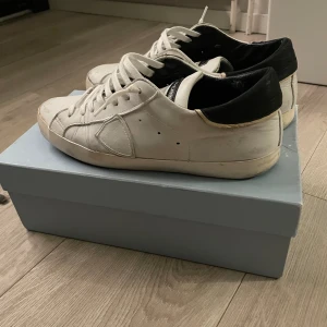 Philippe model  - Philippe model skor skick 8/10 box till kommer! Pris kan diskuteras vid snabb äffär!
