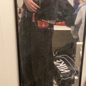 Coogi jeans - Coogi jeans w 36 skriv för föer bilder/frågor