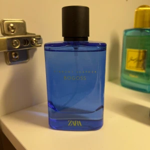 Vibrant leather bogoss edp - Parfym från zara, sommardoft rakt igenom. En härlig 🍍 aroma samt lite mörkare undertoner.  Nypris:279kr