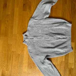Vacid - knitwear - Almost new -  regular fit 