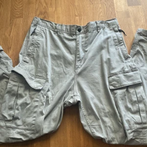 Cargo byxor - Beiga cargo byxor.