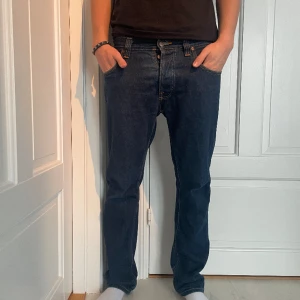 Nudie Jenas  - Nudie Jeans i storlek 31/32, inte mycket använda. Nypris ca 1600kr