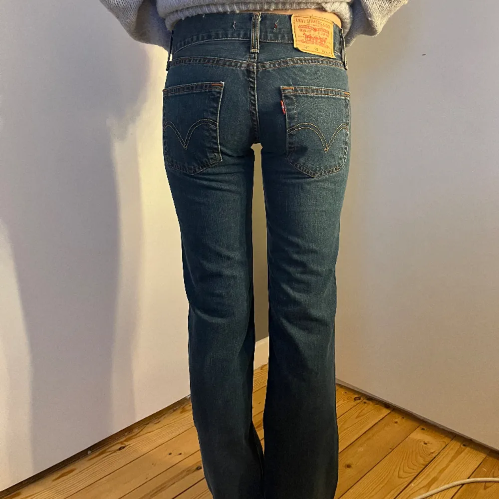Skitnsygga Lågmidjade jeans från Levis❤️. Jeans & Byxor.