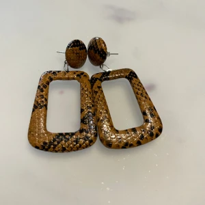 Örhänge  - Nyskick 