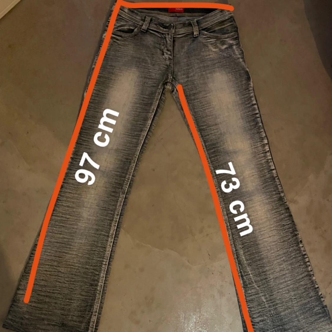 Lågmidjade utsvängda jeans vintage - 91