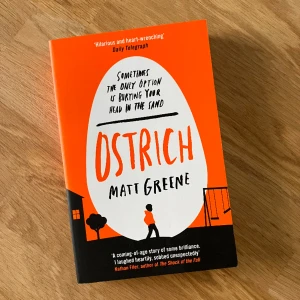 Ostrich - Matt Greene - Rensar ut bland mina engelska YA böcker! Läst en gång. Bruten rygg (se bild)