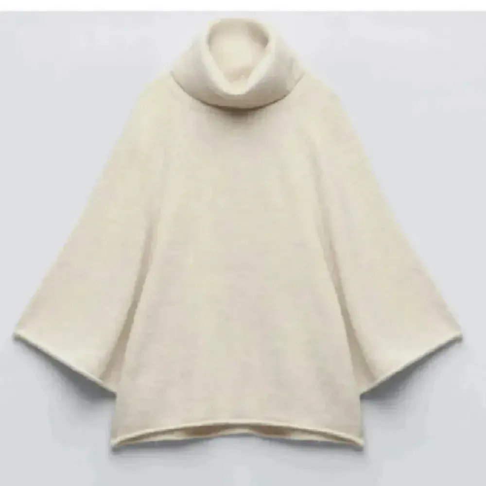 Klicka ej på köp nu!  Stickad populär tröja från zara. Använd fåtal gånger så som ny.  . Stickat.