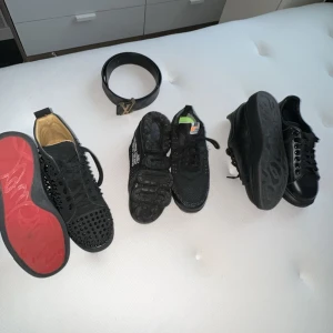 skor - Loubs-1500kr size-43 Nike vapormax-500kr size-39 mqueens-2000kr size 43/44