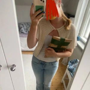 Bolero / kortärmad kofta  - Superfin bolero/ kortärmad kofta.  