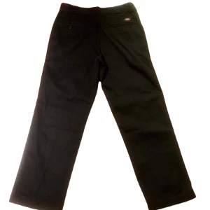 Dickies 874 Original Fit - Dickies workpants i Storlek 34/30. Fint skick, inga brister. Har knappt använts. Skriv om du har frågor!
