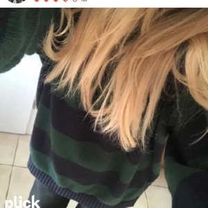 Mysig tröja - Jätte mysig och tjock tröja jätte skön nu under vintern då det är väldigt kallt ute ❤️ Passa på att köpa då det är fri frakt. Kontakta gärna ifall du har några frågor 