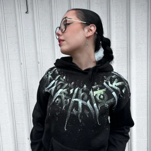 Hand painted hoodie - Hey there!  Welcome to our shop. We're a group of graffiti writers and passionate hip-hop music fans. Our shared love for these art forms inspired us to create something fresh and vibrant to break the monotony of everyday clothing.  