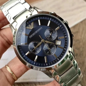 Armani watch - Hej! Säljer mitt  Armani klocka,  oanvänd skick och med alla tillbehör,  Kan gå ner i pris vid snabbfär :)  hör av dig för mera bilder eller om du har funderingar :) Mvh 