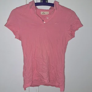 Piké tröja  - Rosa Hollister tröjor storlek S,Tröjan är endast testad.