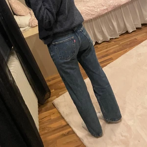 Levi’s jeans - Super snygga Levi’s jeans, 501! Super sköna och i nyskick🙌 W24 L30
