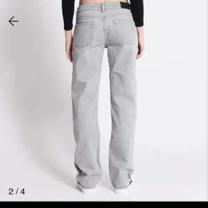 Gråa jeans - Som nya