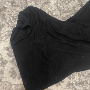 Nedvikta yoga pants  - För små för mig kom gärna med prisförslag klicka helst p köp nu