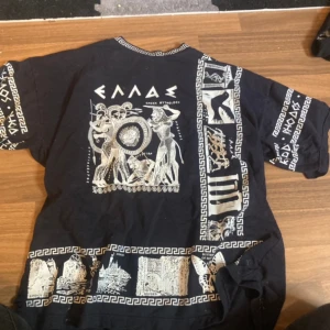 T-shirt  - Använd en gång. Endast Swish. Skriv till mig vid intresse 